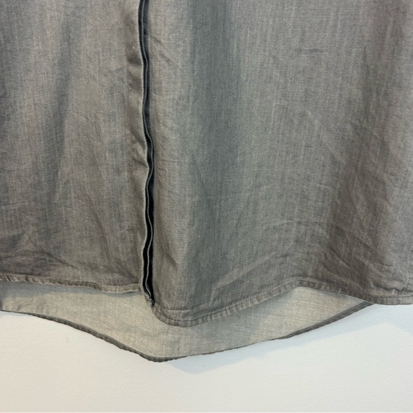 Everlane Poplin Sleeveless Button Down Grey Top Size Medium - Picture 12 of 13